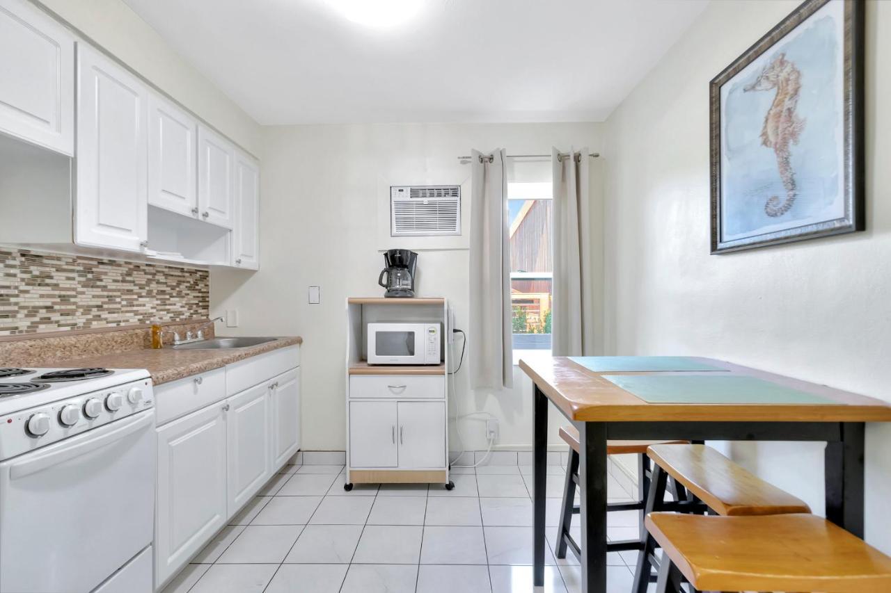 Seahorse Guesthouse Pompano Beach Esterno foto
