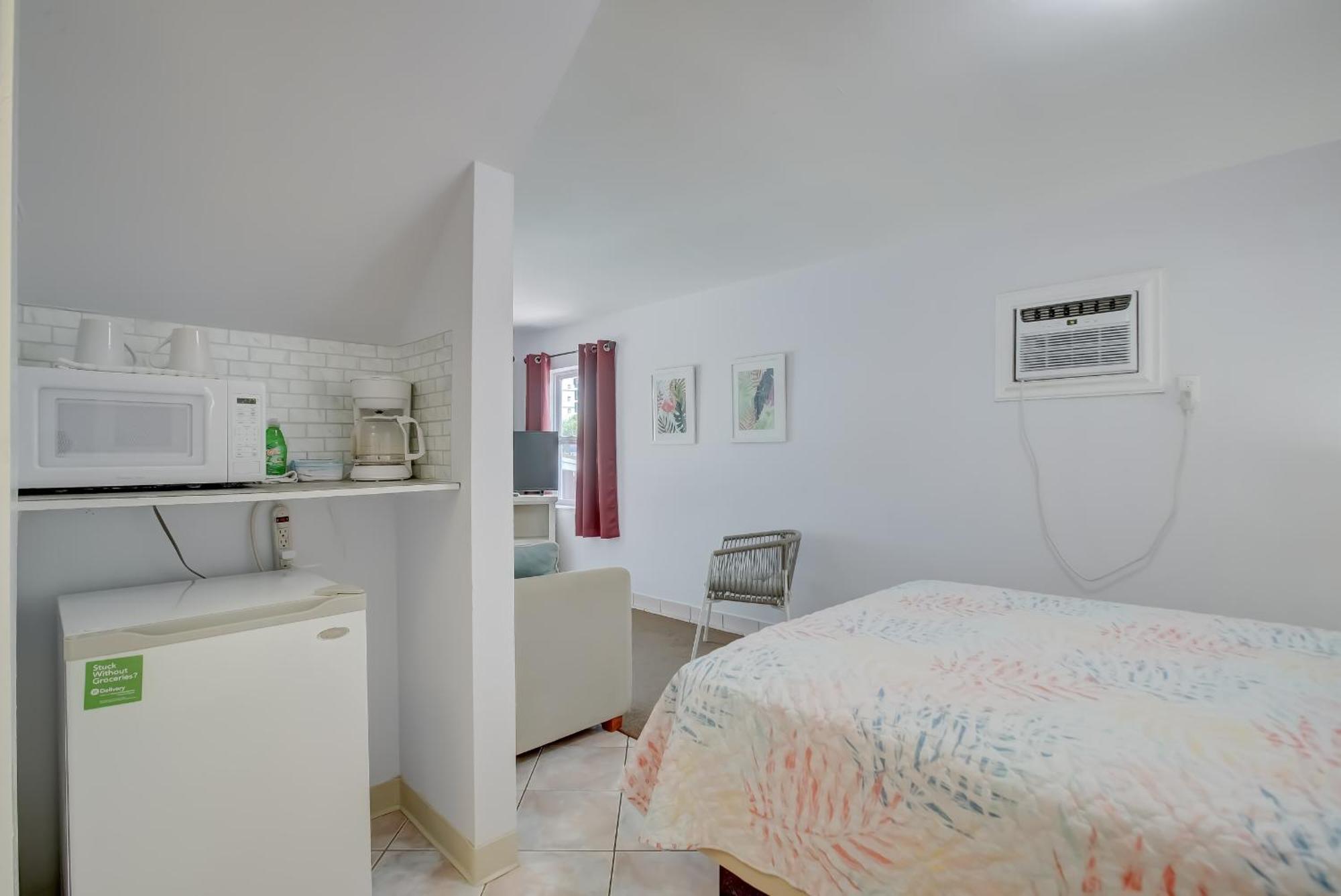 Seahorse Guesthouse Pompano Beach Esterno foto